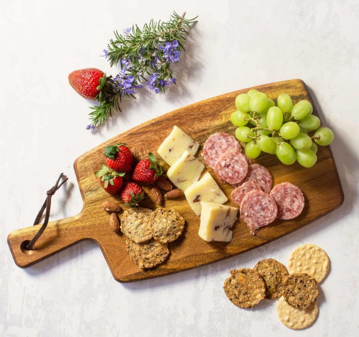 Premium Wooden Charcuterie Serving Paddle Board – Rustic Cheese & Meat Serving Tray with Handle | Natural Wood Appetizer Platter for Cheese, Bread, Fruits & Snacks | Elegant Kitchen & Party Serving Board